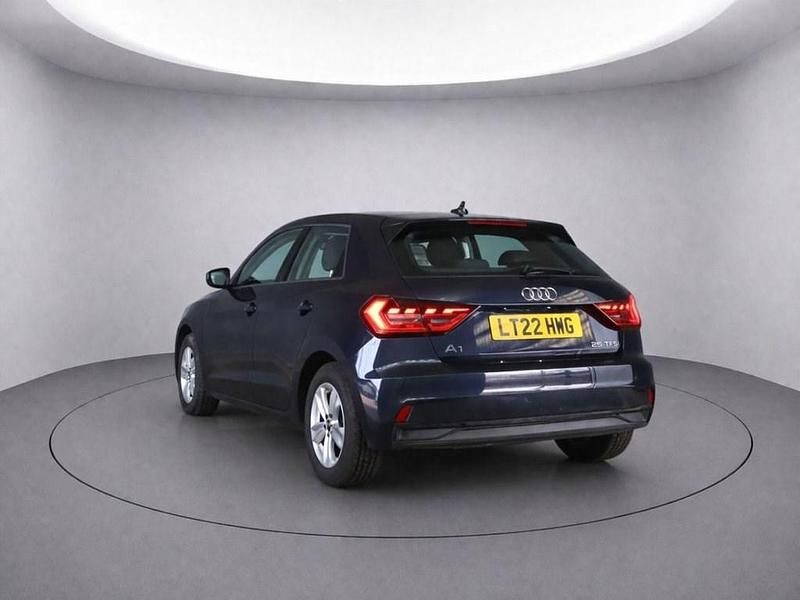 Usado Audi A1 Business 2022 Azul SUV