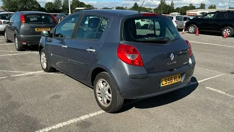 Used Renault Clio Dynamique 2006 Blue Hatchback