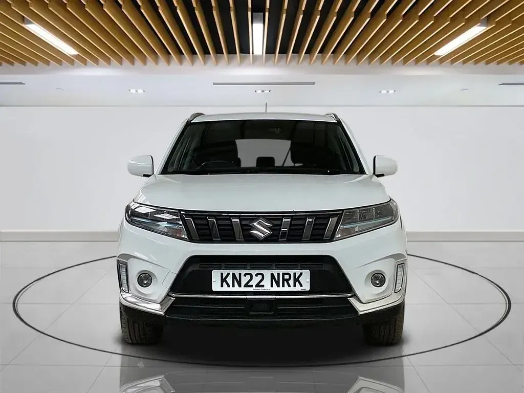 Used Suzuki Vitara SZ-T 129 HP (94 kW) 2022 White SUV