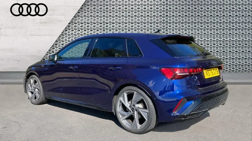 Used Audi A3 Black Edition 150 HP (110 kW) 2025 Blue