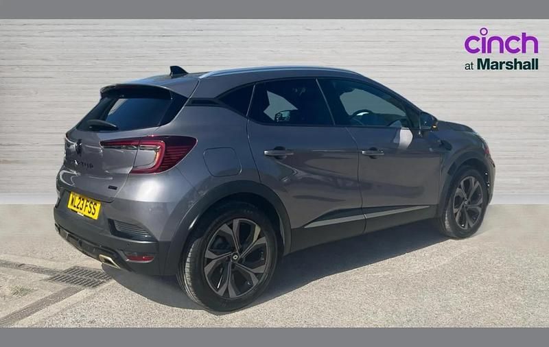 Second-hand Renault Captur Engineered 143 CP (105 kW) 2023 Gri SUV