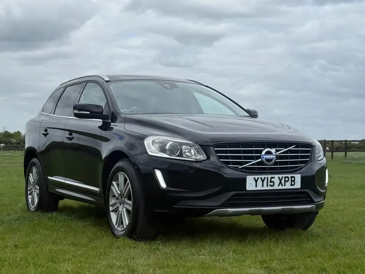 Used Volvo XC60 SE Lux 190 HP (139 kW) 2015 Black SUV