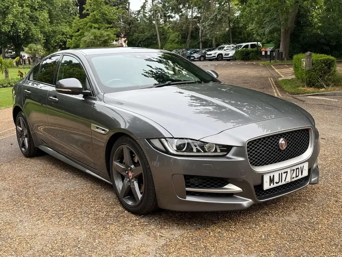 Used Jaguar XE R-Sport 180 HP (132 kW) 2017 Grey Sedan