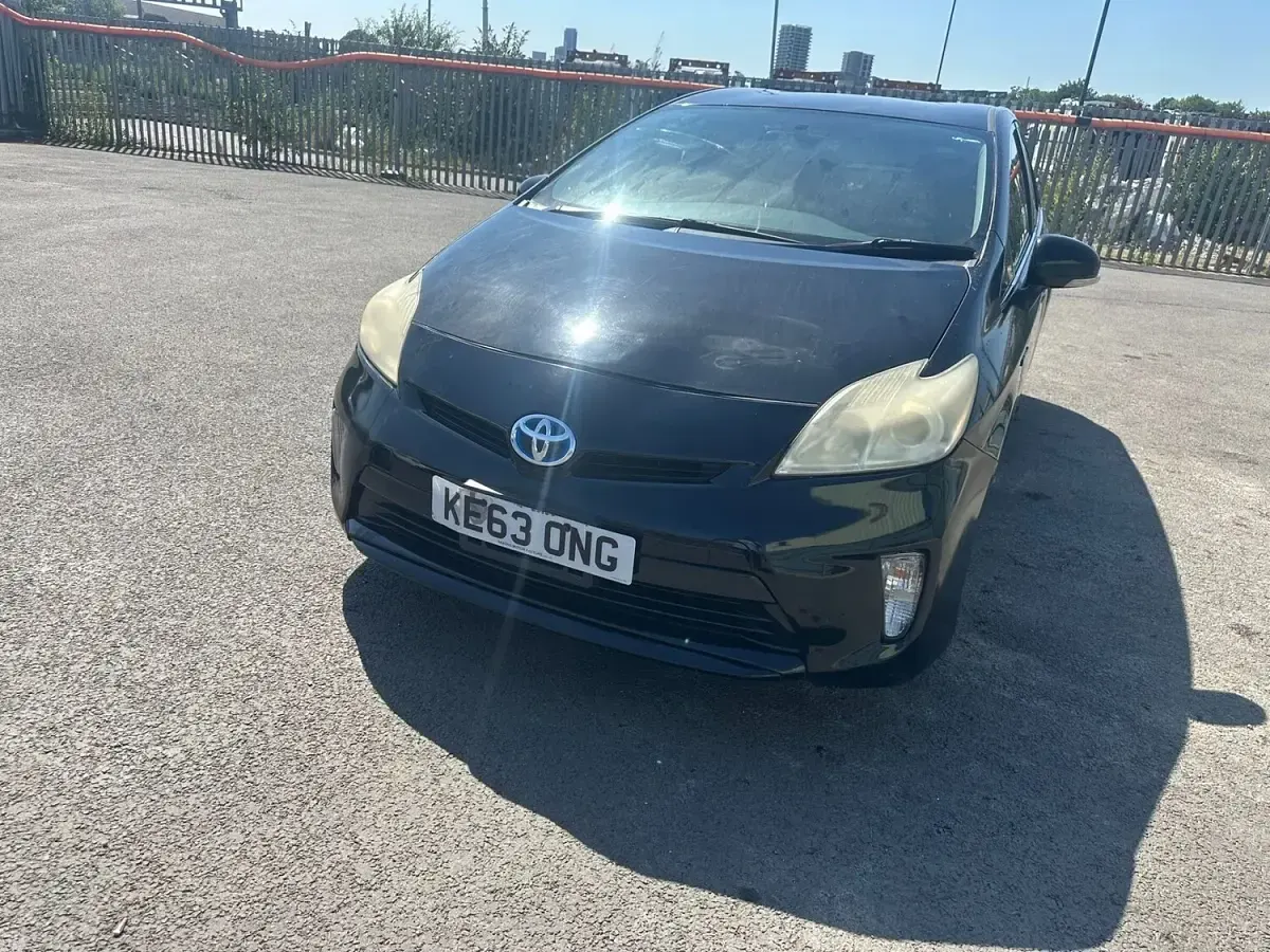 Used Toyota Prius 136 HP (100 kW) 2013 Black Hatchback