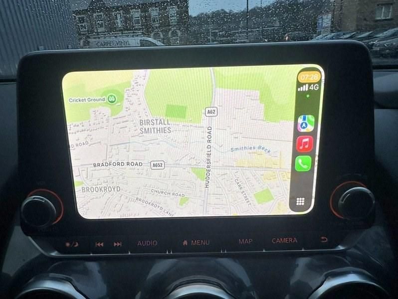 Used Nissan Juke N-Connecta 2023 Red SUV