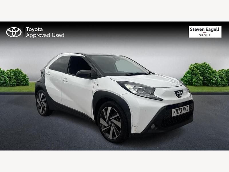 White Used 2023 Toyota Aygo Hatchback | £12,899 (Fair price) - Image 1/3