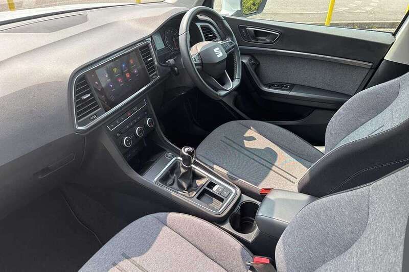 Image 2/4