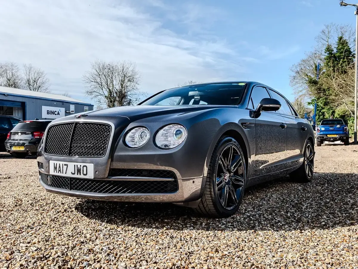 Used Bentley Flying Spur Mulliner 507 HP (372 kW) 2017 Grey Sedan