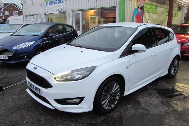 White Used 2017 Ford Focus ST-Line Hatchback | £6,495 (Fair price) - Image 1/1
