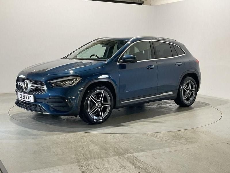 Used Mercedes GLA200 Executive 150 HP (110 kW) 2021 Blue SUV