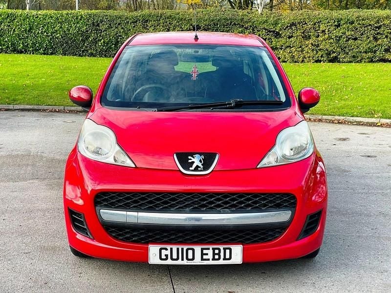 Used Peugeot 107 68 HP (50 kW) 2010 Red Hatchback