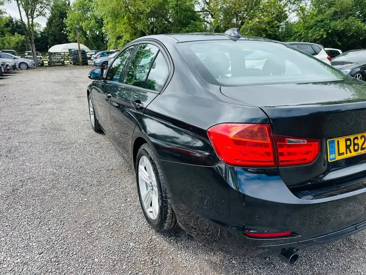 Used BMW 320 Sport Line 184 HP (135 kW) 2012 Black Sedan
