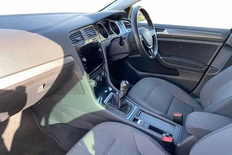 Used VW Golf VIII 130 HP (95 kW) 2020