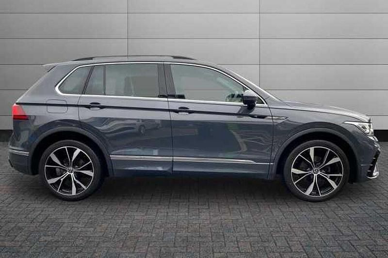 Used VW Tiguan R-line 150 HP (110 kW) 2023 Dolphin grey SUV