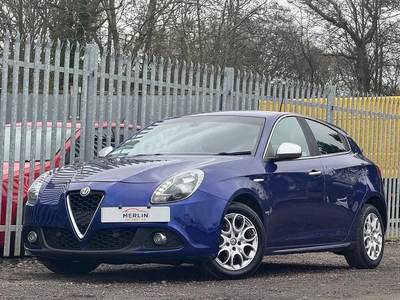 Used Alfa Romeo Giulietta 120 HP (88 kW) 2016 Blue Hatchback