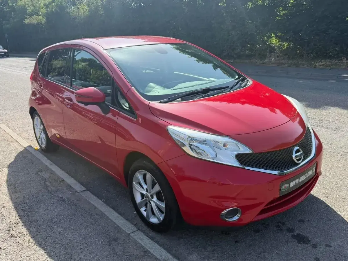 Used Nissan Note S 98 HP (72 kW) 2016 Red Hatchback