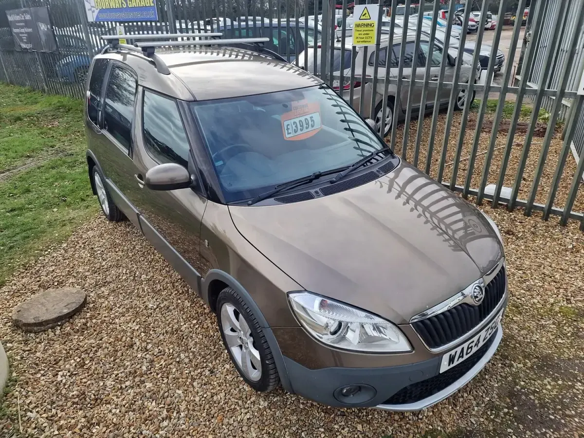 Used Skoda Roomster 105 HP (77 kW) 2014 Brown MPV