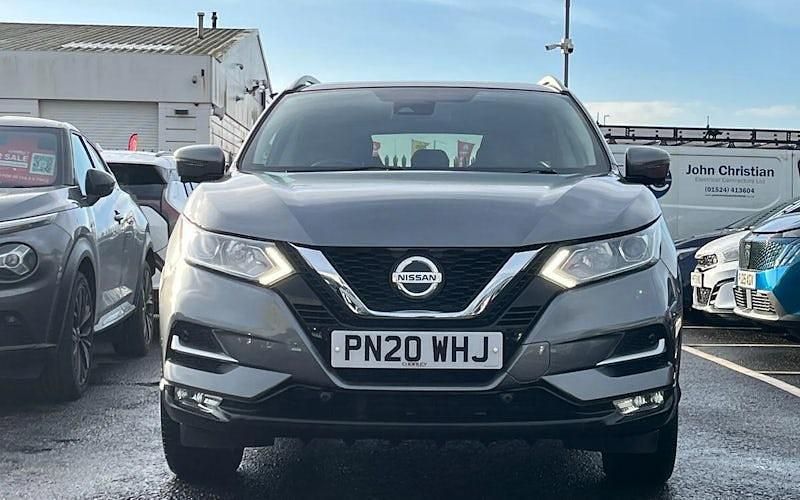 Used Nissan Qashqai N-Connecta 140 HP (102 kW) 2020 Grey SUV
