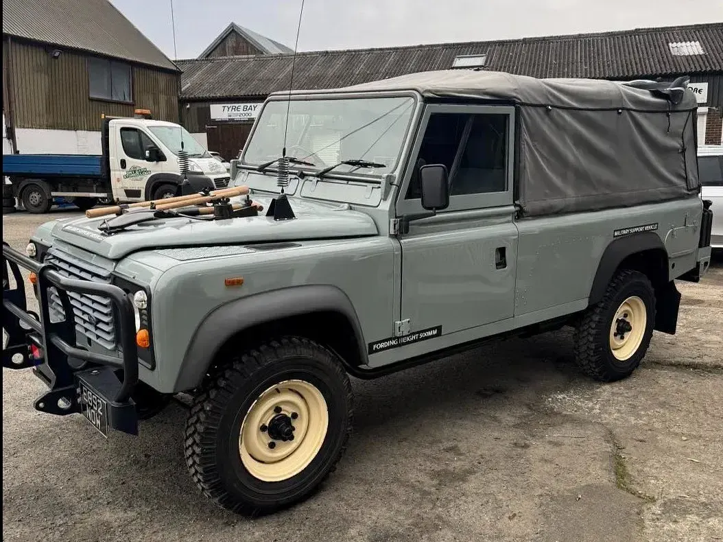 Usado Land Rover Defender 2016 Cinzento