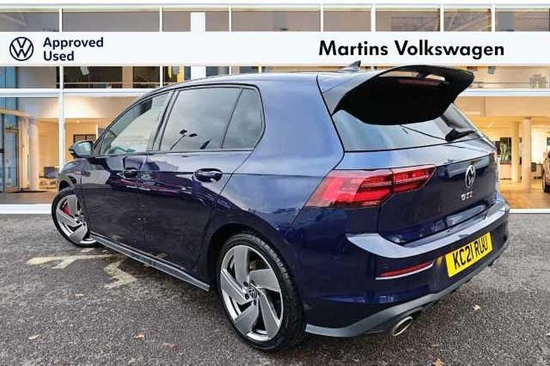 Used VW Golf VII GTI Clubsport 300 HP (220 kW) 2021 Blue Hatchback