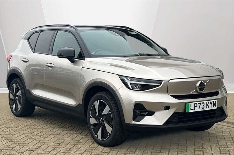 Other Used 2023 Volvo XC40 Plus SUV | £33,490 (Expensive) - Image 1/3