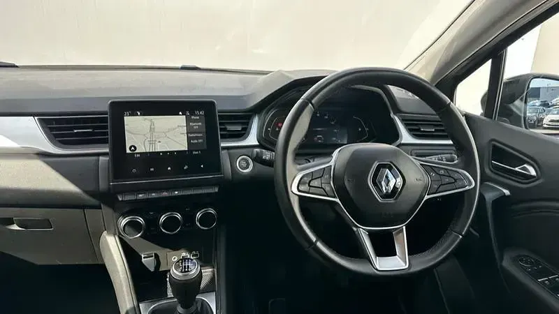 Used Renault Captur Techno 91 HP (66 kW) 2024 Grey SUV