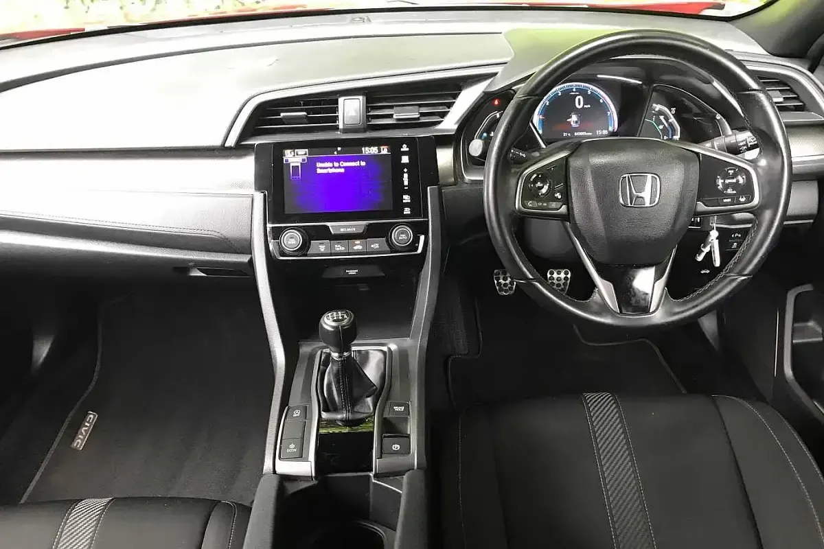Used Honda Civic SR 126 HP (92 kW) 2019 Rallye red