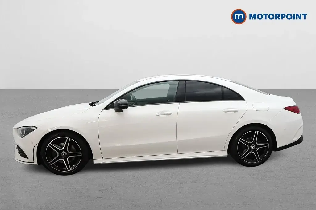 Used Mercedes CLA180 Executive 136 HP (100 kW) 2022 White Sedan