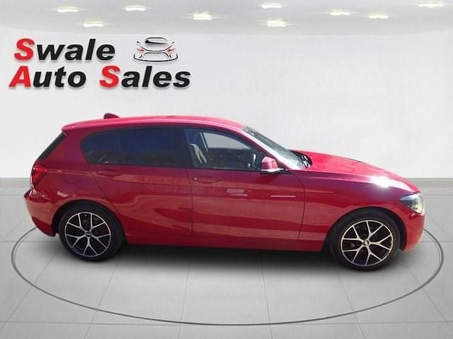 Used BMW 116 Sport Line 2014 Red Hatchback