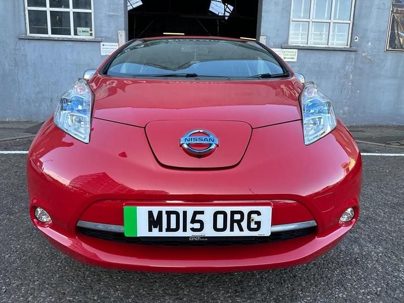 Red Used 2015 Nissan Leaf Tekna Hatchback | £3,999 (A bit pricey) - Image 1/4