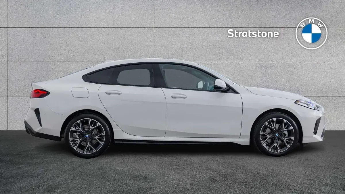 Used BMW 220 M Sport 168 HP (123 kW) 2026 White Coupe