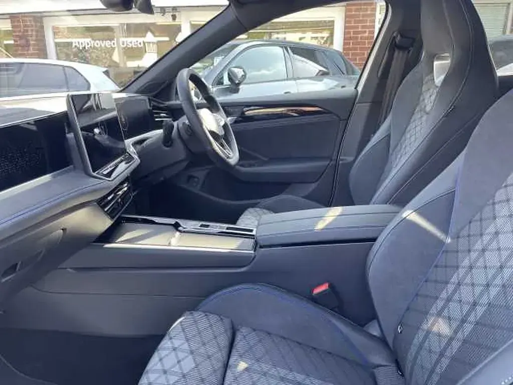 Used VW Passat 204 HP (150 kW) 2025 Estate