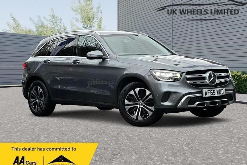 Used 2019 Mercedes GLC300 | £18,990 (Good price) - Image 1/1