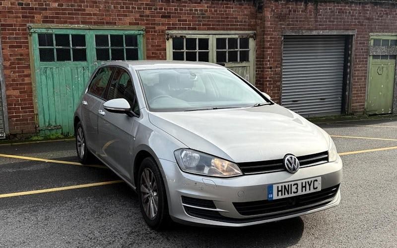 Used VW Golf VII SE 122 HP (89 kW) 2014 Hatchback