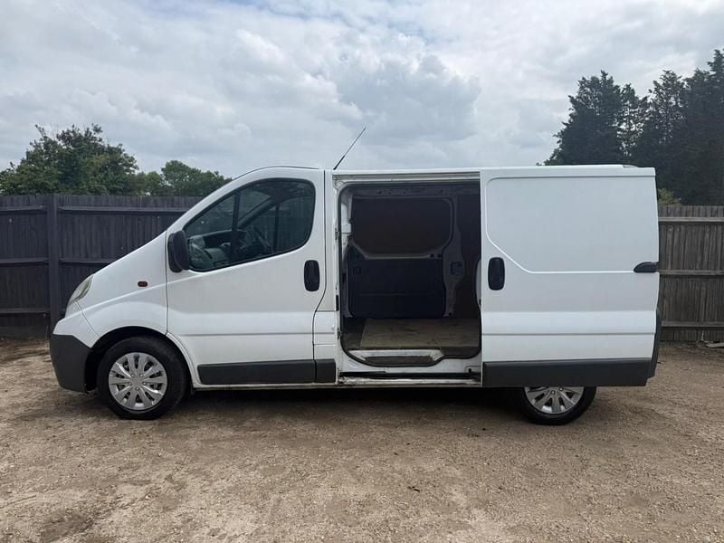 White Used 2008 Vauxhall Vivaro Van | £995 (Super price) - Image 1/4