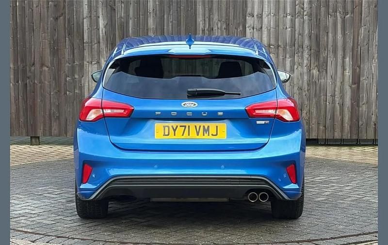 Used Ford Focus ST-Line 123 HP (90 kW) 2021 Blue Hatchback