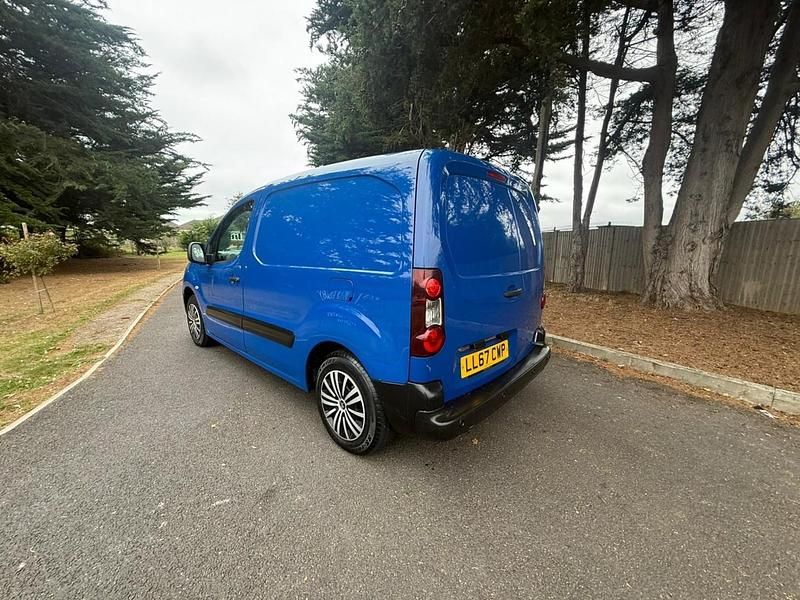 Used Peugeot Partner S 2017 Blue MPV