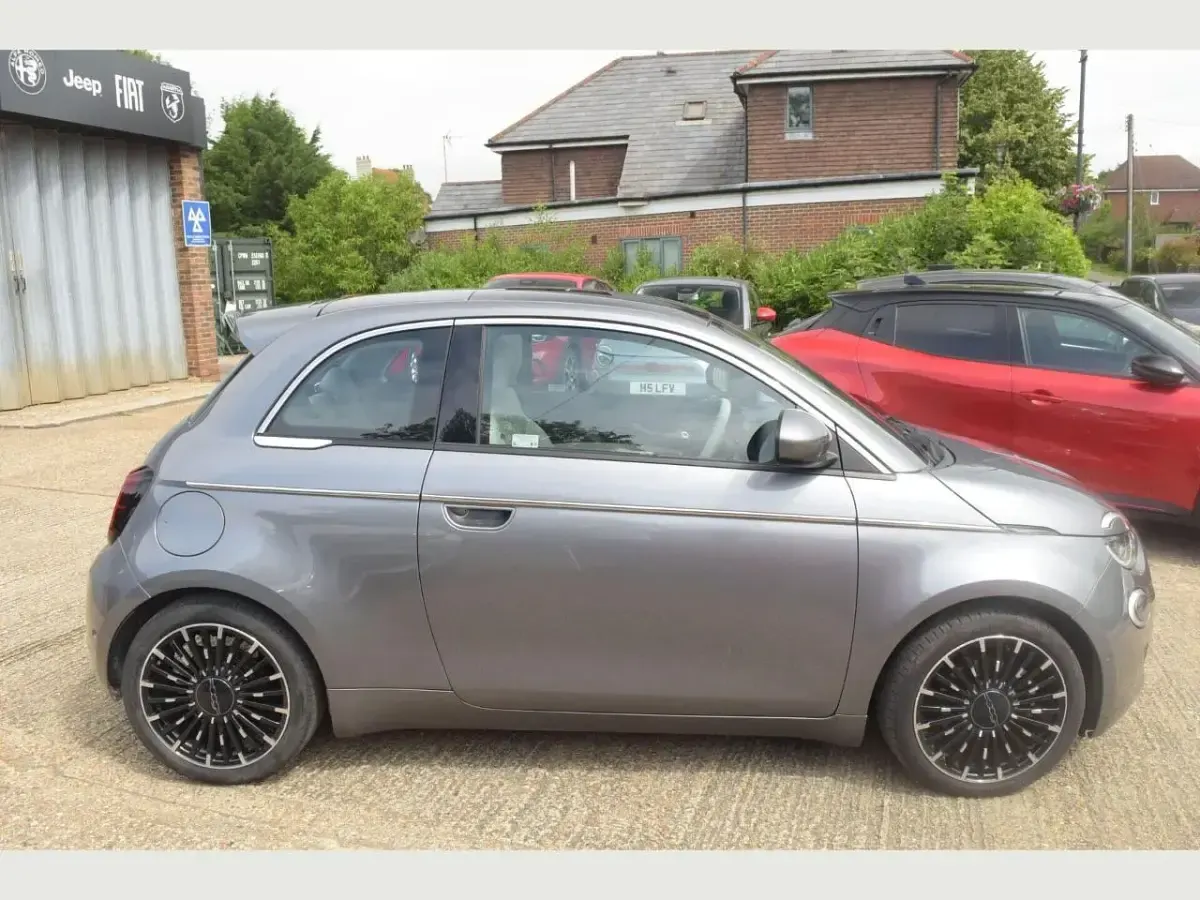 Used Fiat 500e La Prima 86 kW (117 HP) 2023 Grey Hatchback