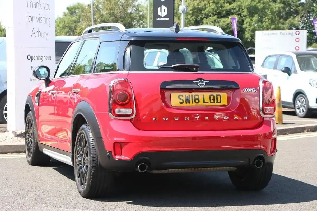 Used Mini Cooper S Countryman 189 HP (139 kW) 2018 Red SUV