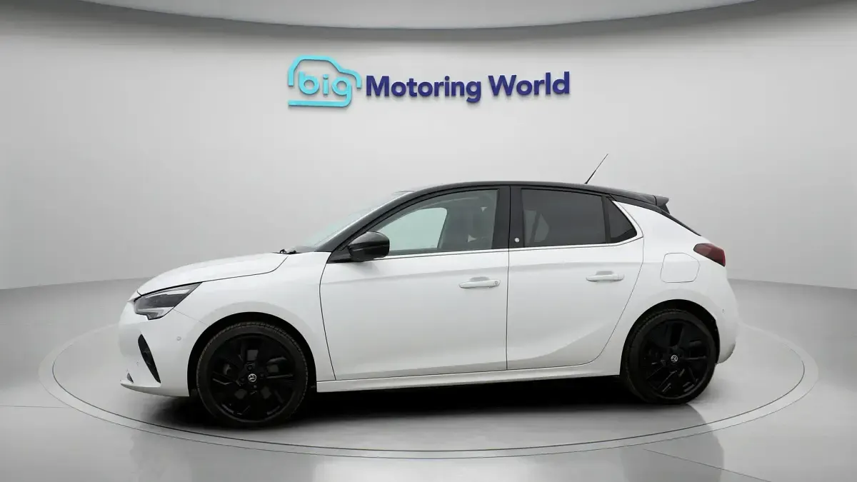 Used Vauxhall Corsa-e Elite 98 kW (134 HP) 2021 Hatchback