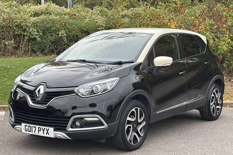 Black/cream Used 2017 Renault Captur Signature SUV | £7,100 (Good price) - Image 1/1