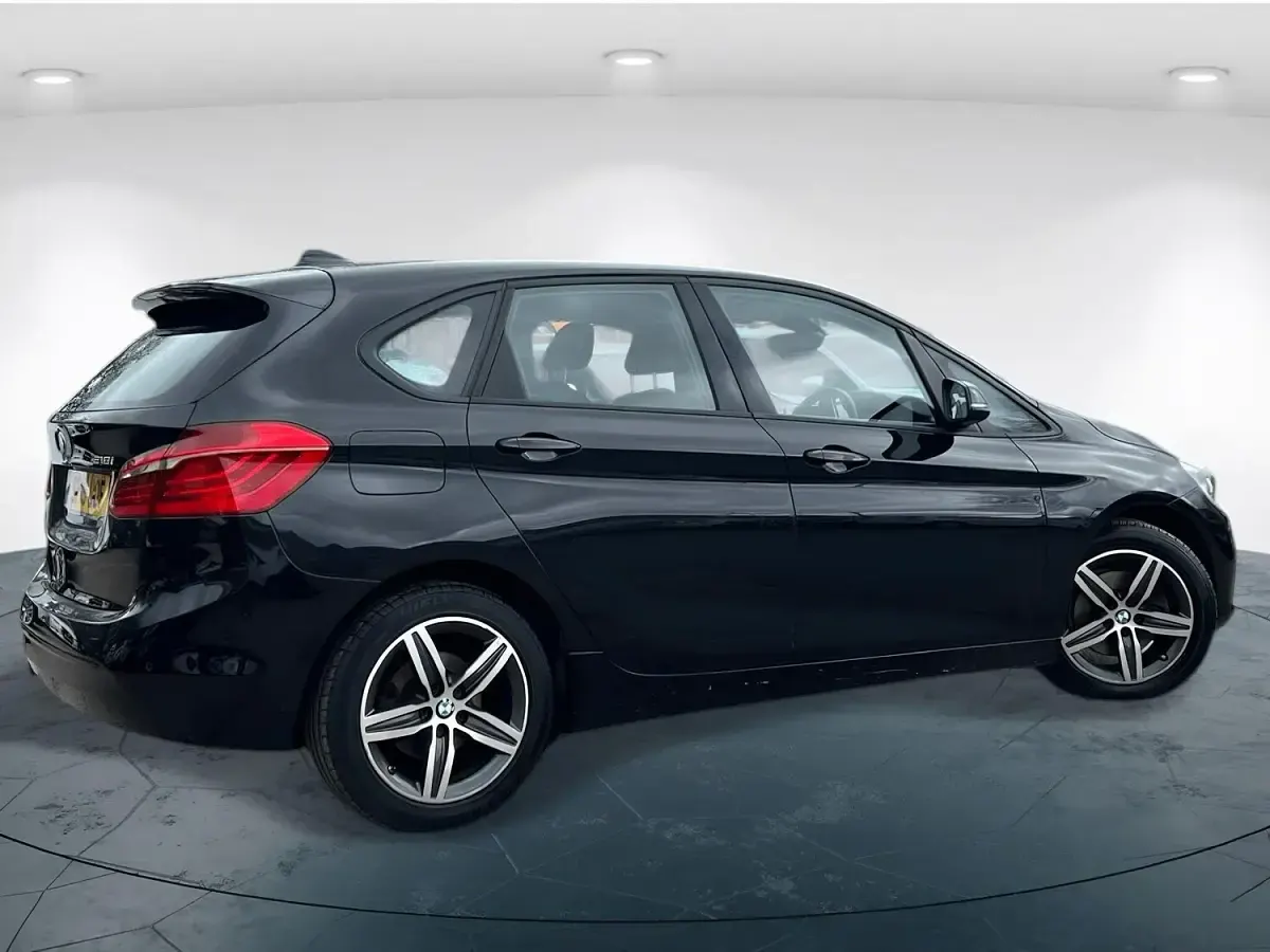 Used BMW 218 Sport Line 2015 Black Hatchback