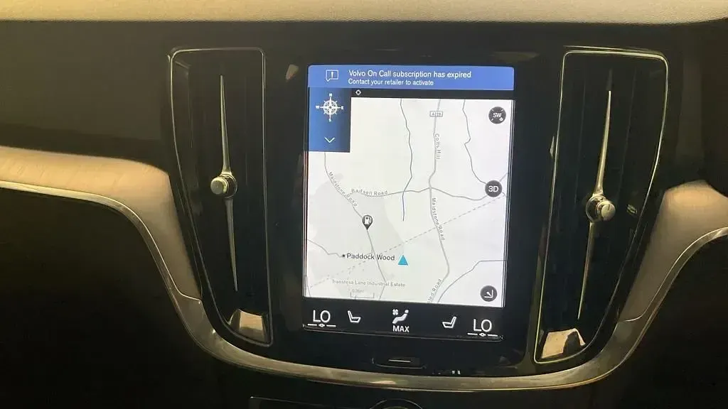 Used Volvo V60 Momentum 2019 Grey Estate