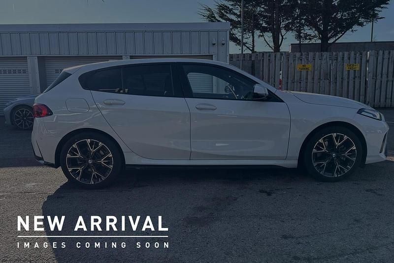 Used BMW 120 M Sport 168 HP (123 kW) 2025 White Hatchback