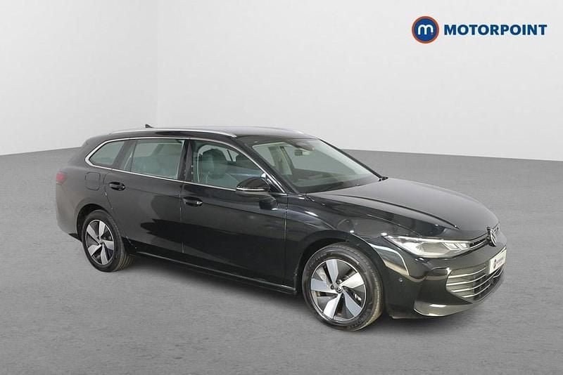 Used VW Passat Life 204 HP (150 kW) 2025 Black Estate