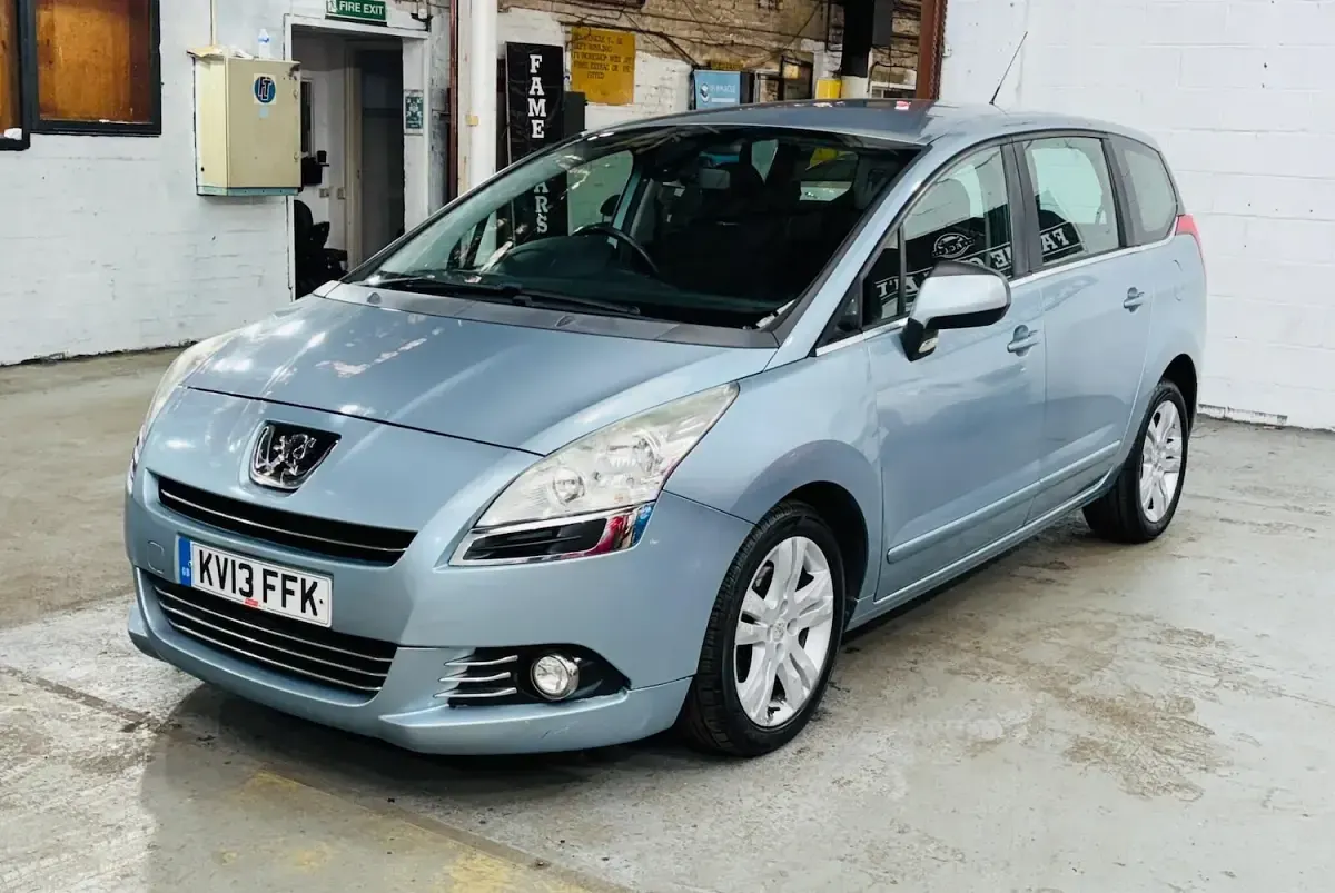 Used Peugeot 5008 Active 163 HP (119 kW) 2013 Blue MPV