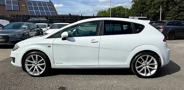 Used Seat Leon Copa 105 HP (77 kW) 2012 White Hatchback