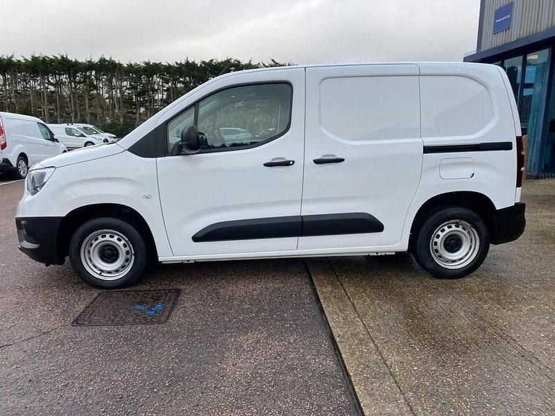Second-hand Vauxhall Combo S 75 CP (55 kW) 2021 Alb Van