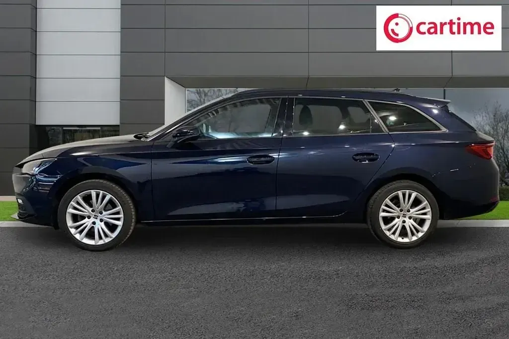 Second-hand Seat Leon SE Dynamic 110 CP (80 kW) 2022 Albastru Break