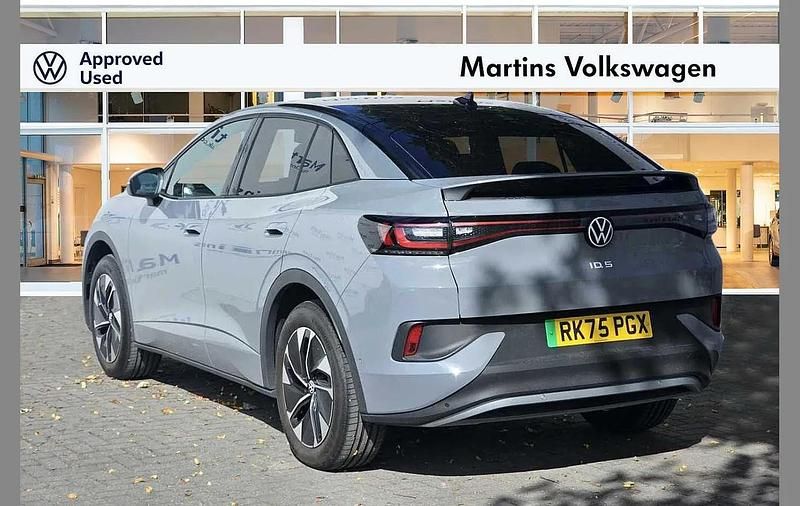 Usado VW ID.5 Pure 123 kW (168 HP) 2025 Cinzento SUV